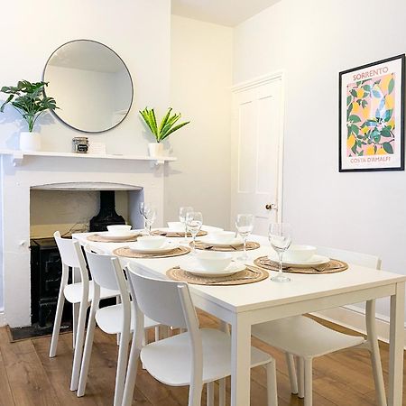 Stylish 3-Bedroom Home In Canterbury City-Centre - Superb Location! מראה חיצוני תמונה