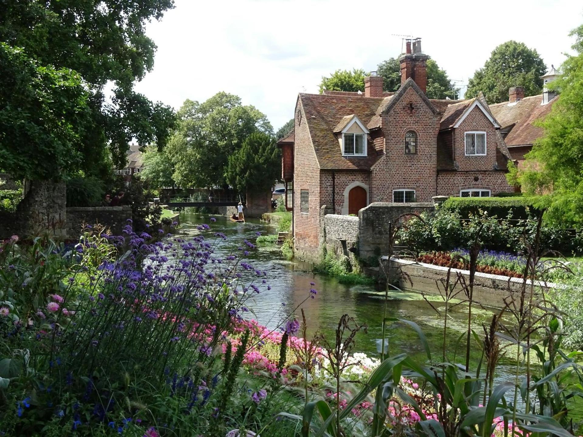 Stylish 3-Bedroom Home In Canterbury City-Centre - Superb Location! מראה חיצוני תמונה